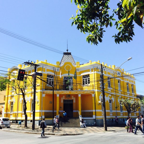 prefeitura_amarela.jpg